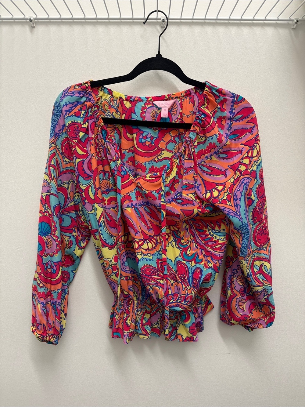 Lilly Pulitzer Trisha 100% silk top, XS - Picture 2 of 7